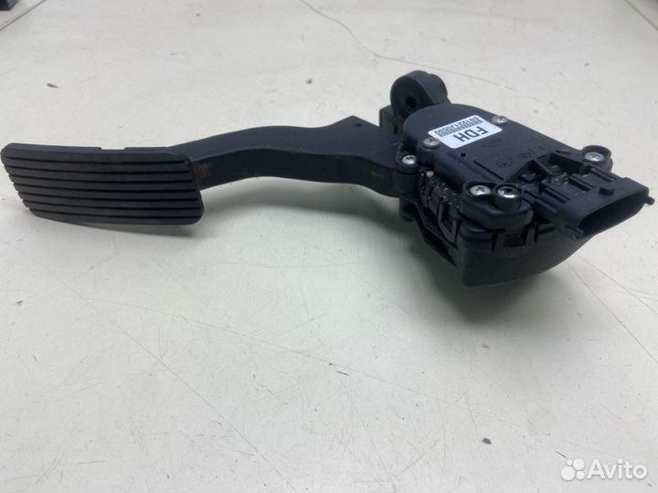 Педаль газа Kia Ceed G4fcaz16956 2010