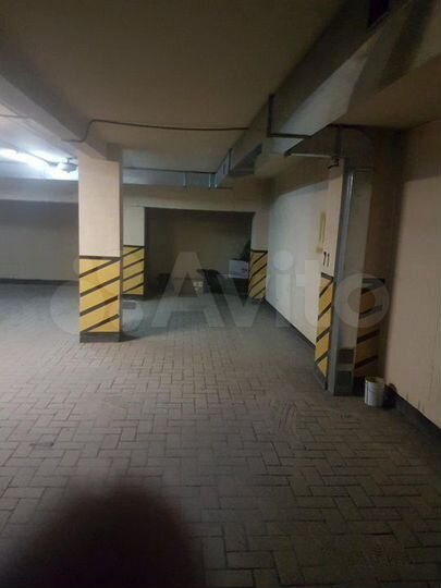 Машиноместо, 15 м²