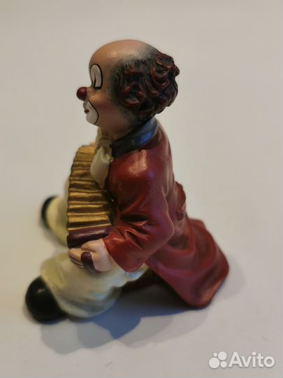 Фарфоровые статуэтки