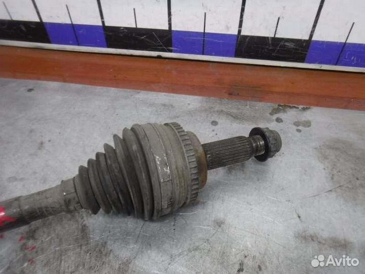 Привод передний левый Toyota Corolla 124 правый