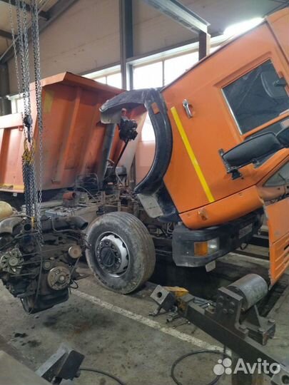 Слесарь и Моторист