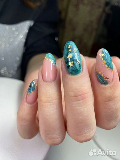 Маникюр и педикюр