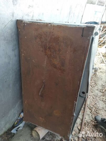 Шкаф металлический