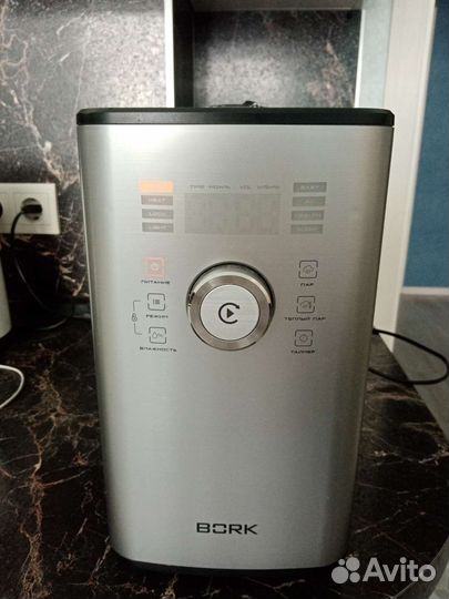 Увлажнитель Bork H701