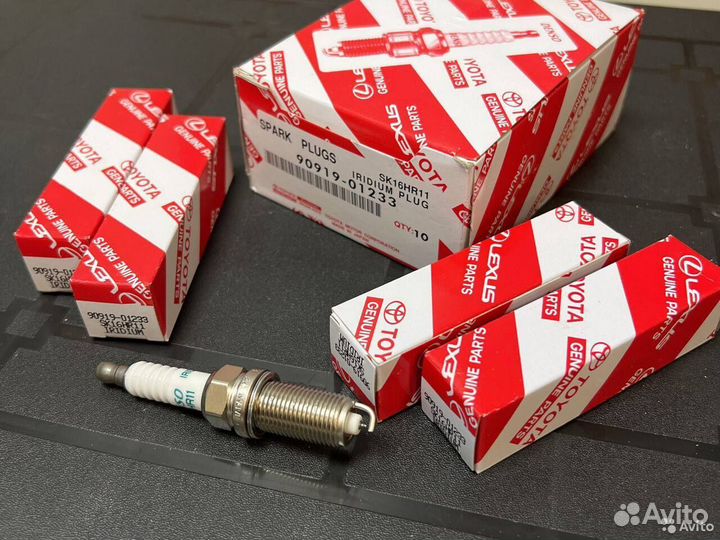 Оригинальные свечи Тойота 90919-01233