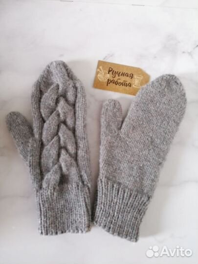 Варежки женские