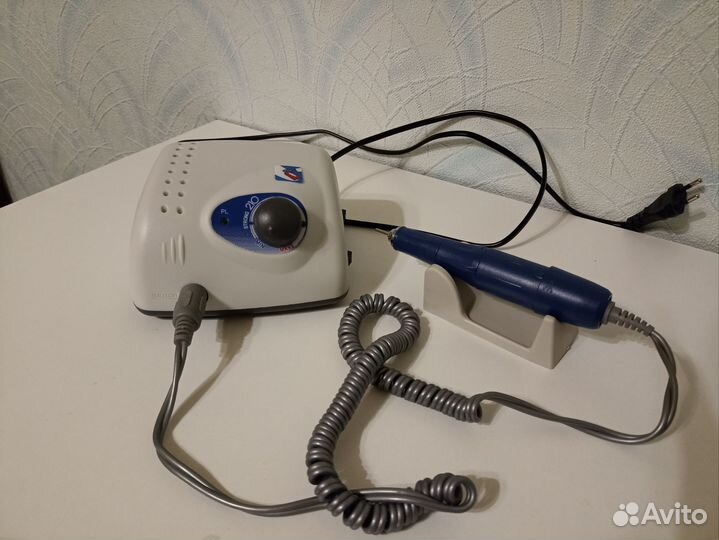 Аппарат для маникюра Strong 210/105L