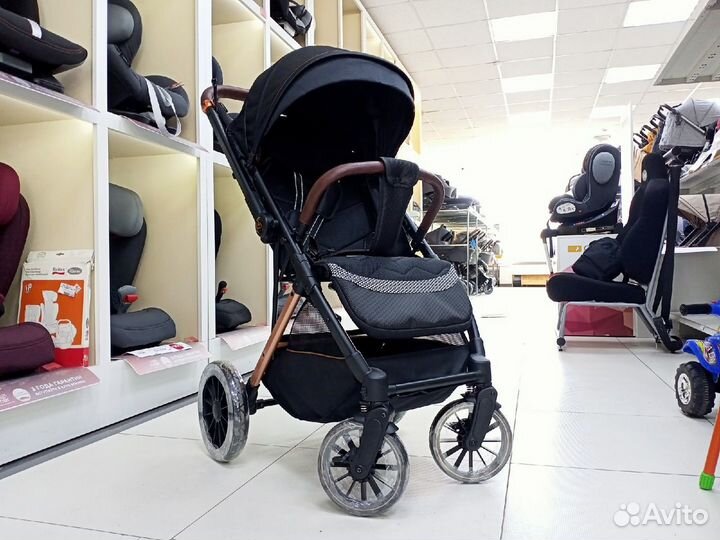 Коляска Прогулочная Luxmom H2 Black