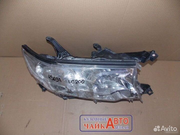 Фара правая Toyota Land Cruiser Prado 150 2017