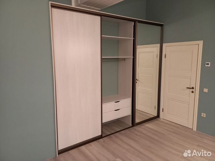 Шкаф в прихожую