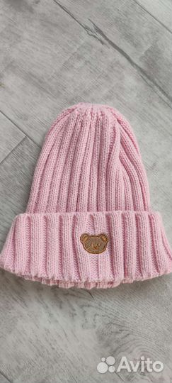 Шапка для девочки новая