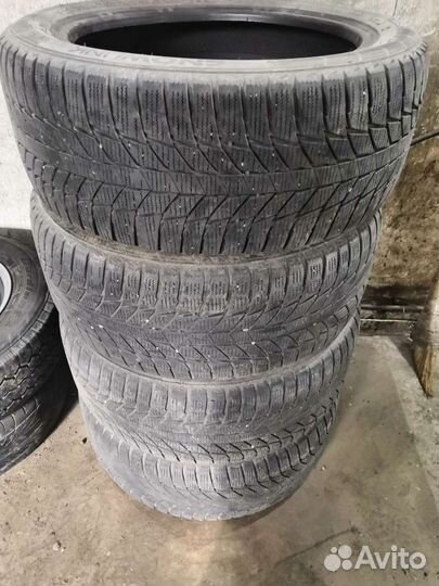 Triangle Snowlink TWT02 245/45 R18