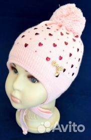 Шапка на завязках сердечки нежно-розовая