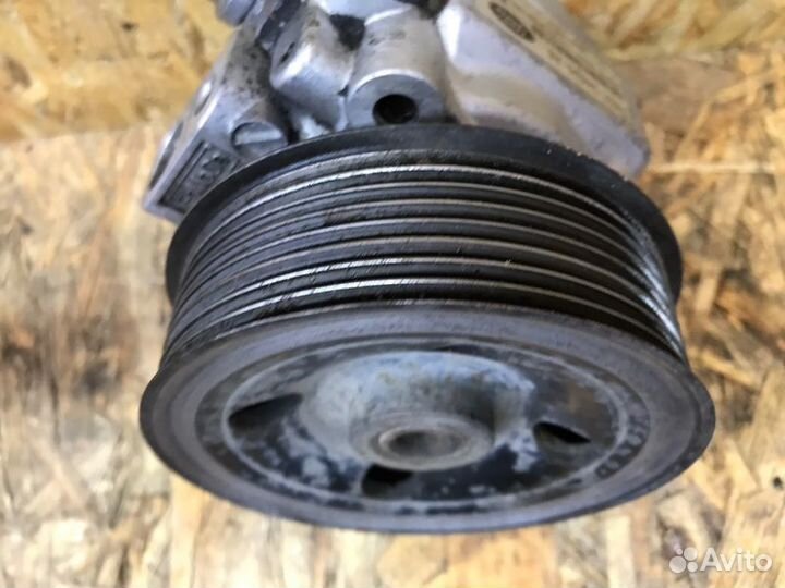 Насос гидроусилителя руля Land Rover Range Rover