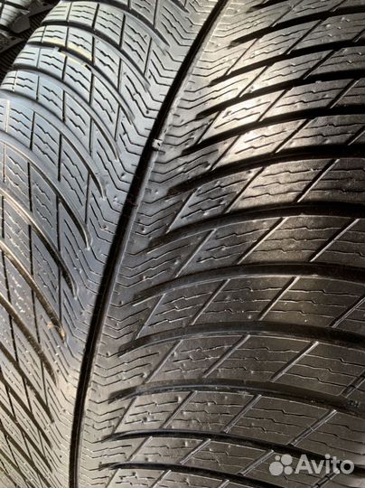 Michelin Alpin 5 295/35 R21 107V