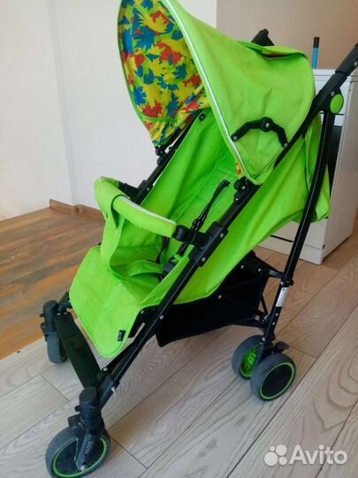 Прогулочная коляска трость