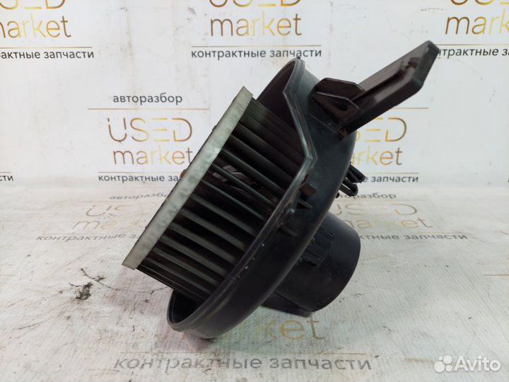 Мотор печки Skoda Fabia 1.6 CFN 2013