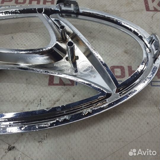 Эмблема решетки радиатора hyundai santa FE 2020