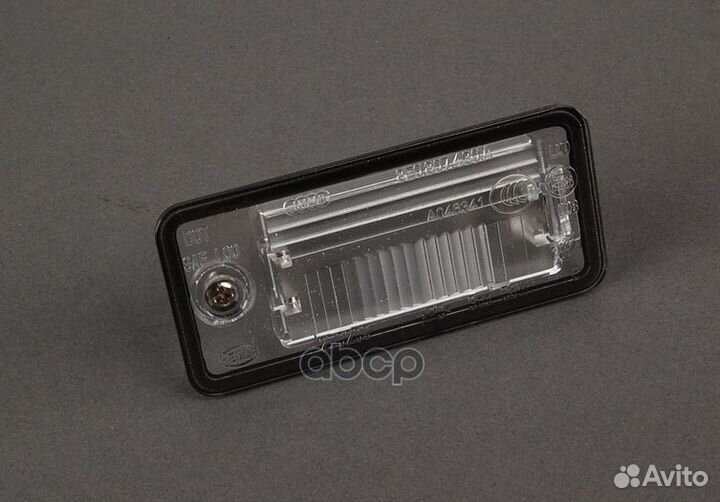 Фонарь освещения номерного знака 8E0943021B VAG
