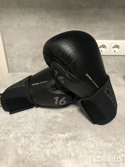 Боксерские перчатки 16 oz