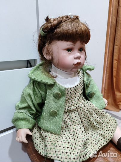 Кукла фарфоровая большая