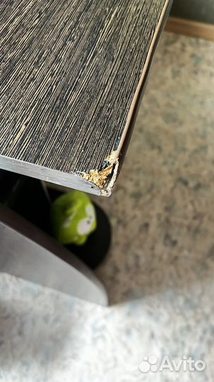 Письменный стол (компьютерный стол)