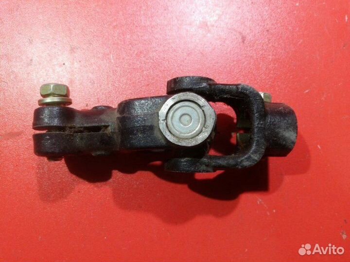 Рулевой карданчик Toyota Rav4 ACA20 1AZ-FE