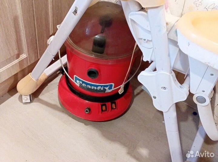 Профессиональный моющий пылесос