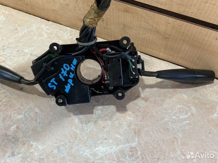 Подрулевой переключатель тойота карина 170