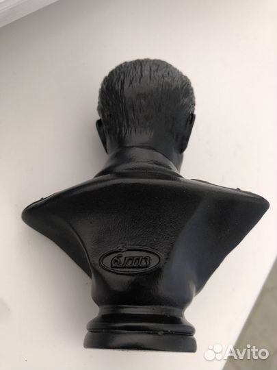 Бюст И.В. Сталина