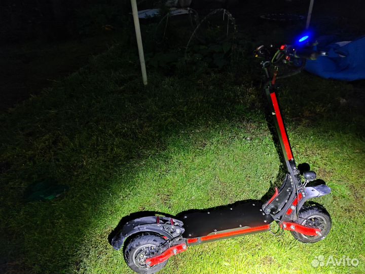 Электросамокат Currus m10