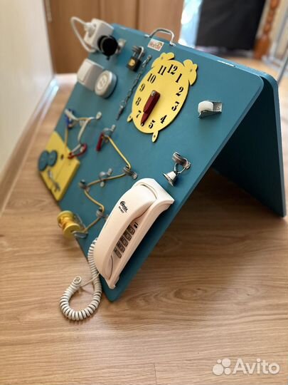 Бизиборд с доской для рисования