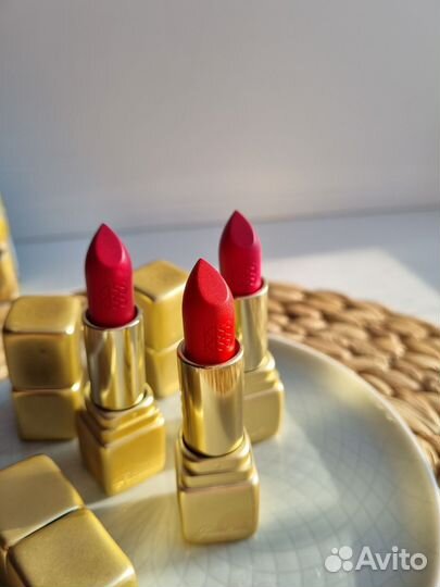 Guerlain Kiss Kiss помада