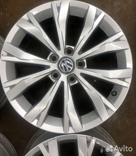 Диски R17 Volkswagen Б/у оригинал