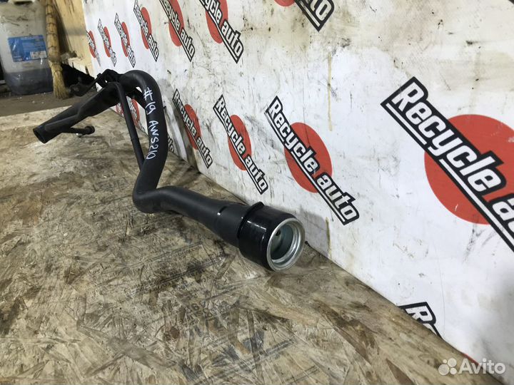 Горловина топливного бака toyota crown AWS210 2arf