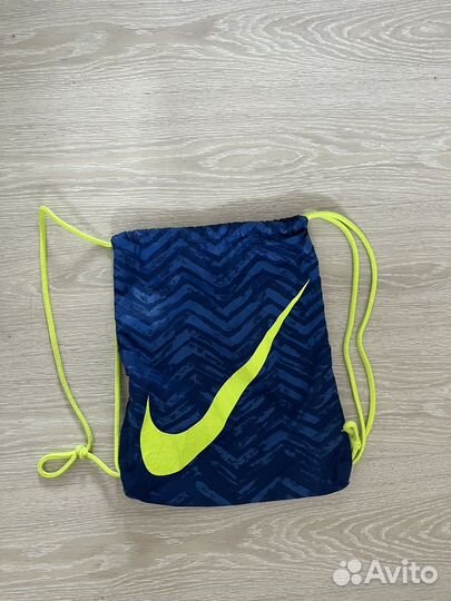 Листайте, пакет хороших фирменных женских вещей