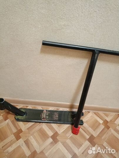 Дека и руль на трюковой самокат