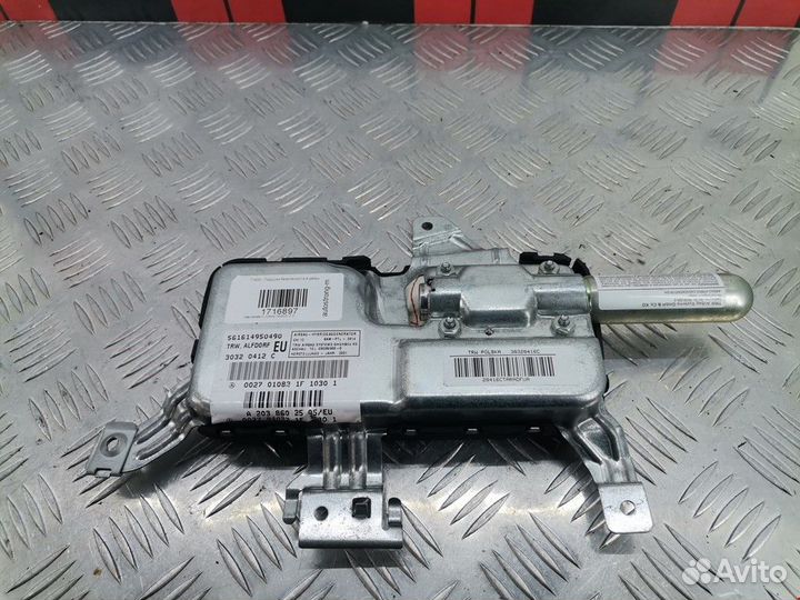 Подушка безопасности Mercedes-Benz C-Класс