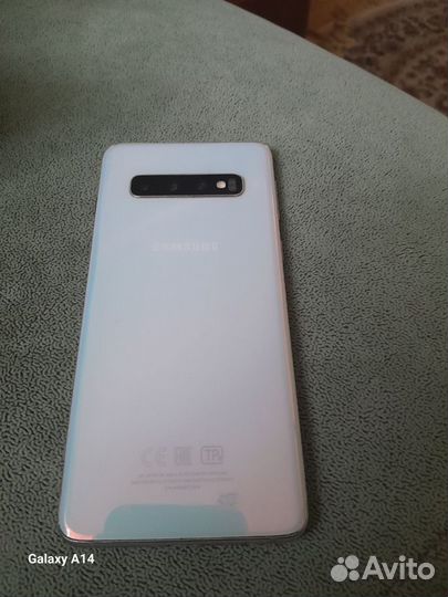 Samsung Galaxy S10, 6/128 ГБ