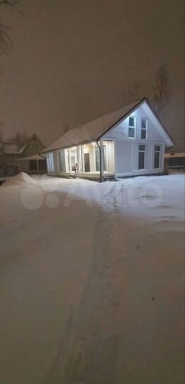 Дом 214 м² на участке 11 сот.