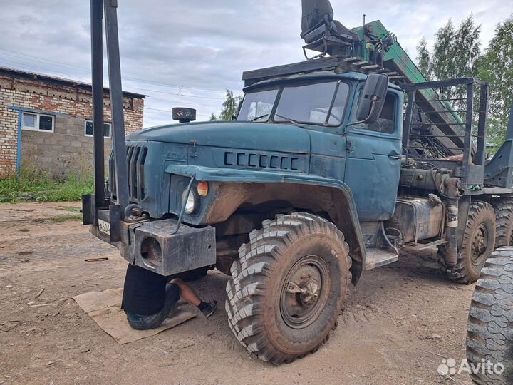 Урал 4320 с КМУ, 1990