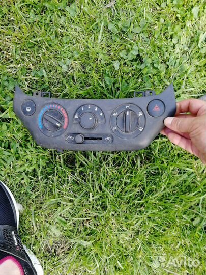 Блок управления печкой Шевроле Авео Т 250