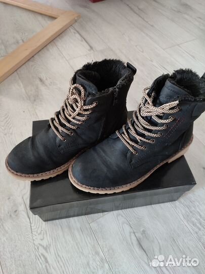Ботинки женские зимние б/у р.38