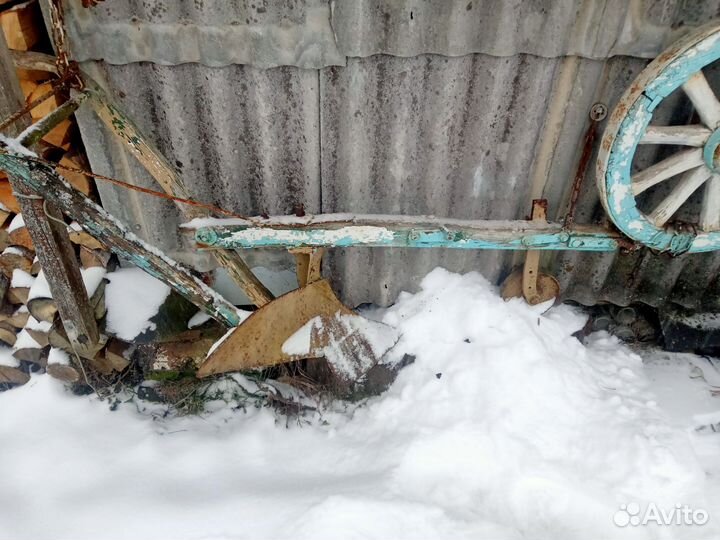 Плуг и окучник