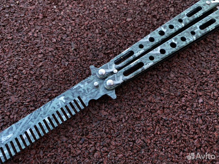 Нож бабочка расческа