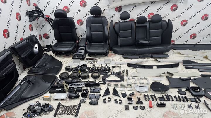 Салон в сборе на Mercedes - Benz W203