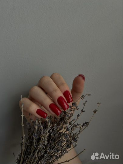 Мастер маникюра и педикюра