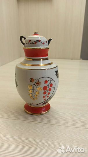 Чайница фарфор лфз Красная смородина