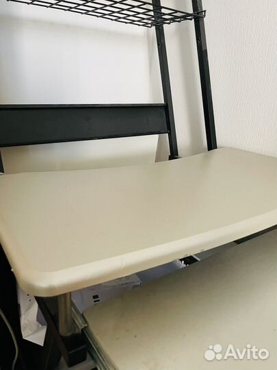 Компьютерный стол бу с металлическим каркасом