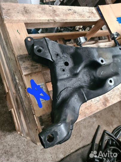 Подрамник передний Mitsubishi Lancer 9 4G18 2005